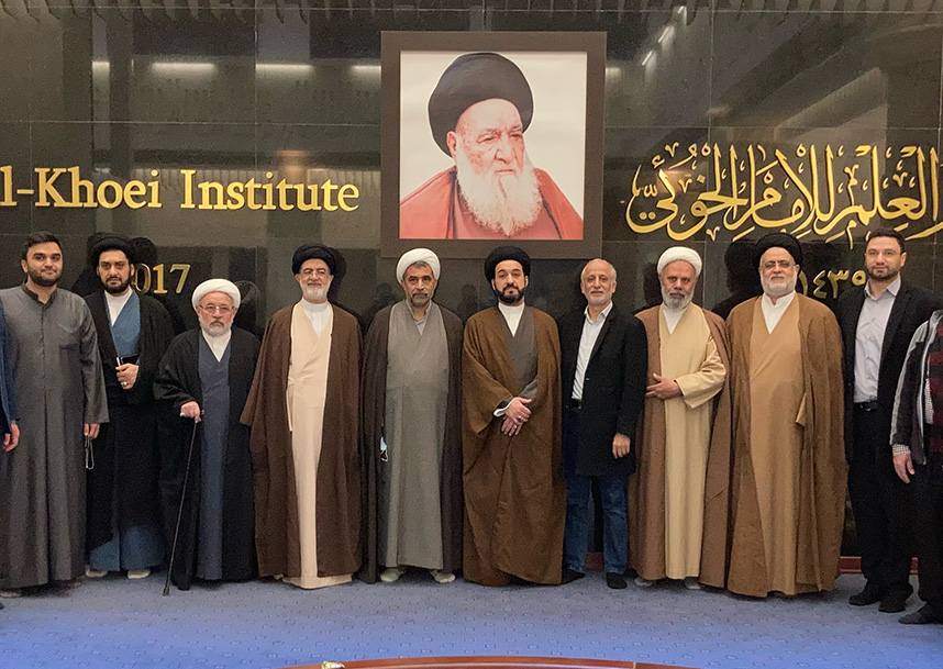 وفد علمائي من الحوزة العلمية في مدينة قم المقدسة